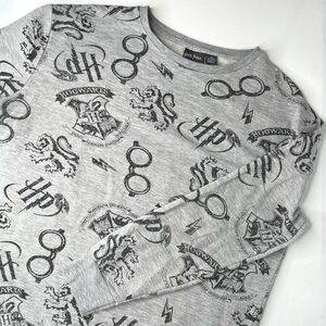 Harry Potter All Over Grey Crewneck Hogwarts Long Sleeve Top size medium (6/8)